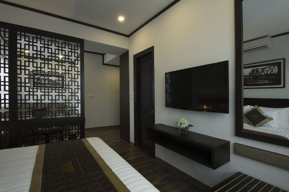 thang long opera hotel