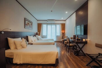 thang long opera hotel