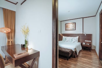 thang long opera hotel