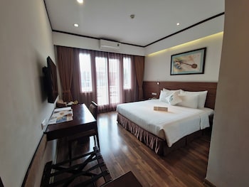 thang long opera hotel