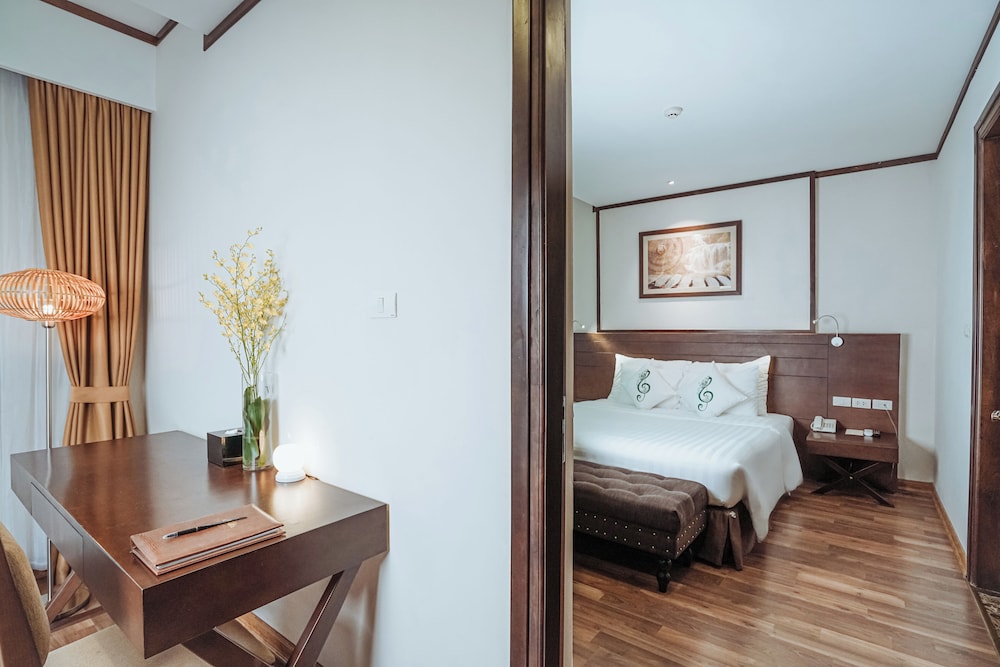 thang long opera hotel