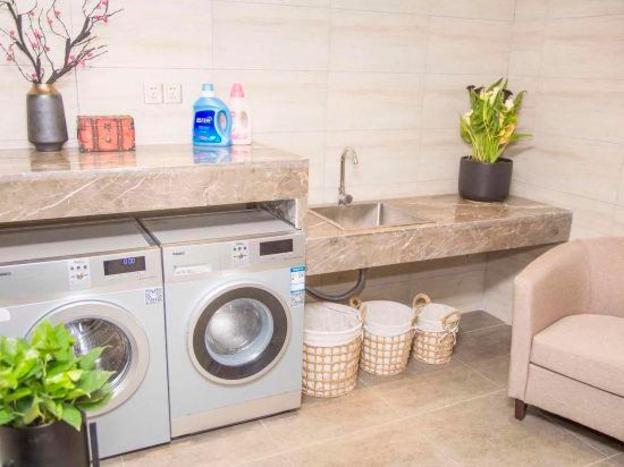 home inn plus hefei huaihelu pedestrian street