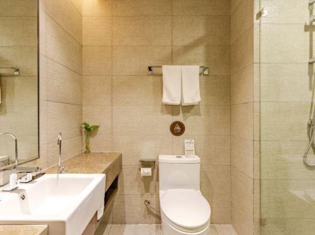 home inn plus hefei huaihelu pedestrian street