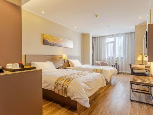 home inn plus hefei huaihelu pedestrian street