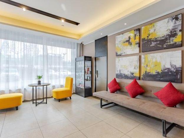 home inn plus hefei huaihelu pedestrian street