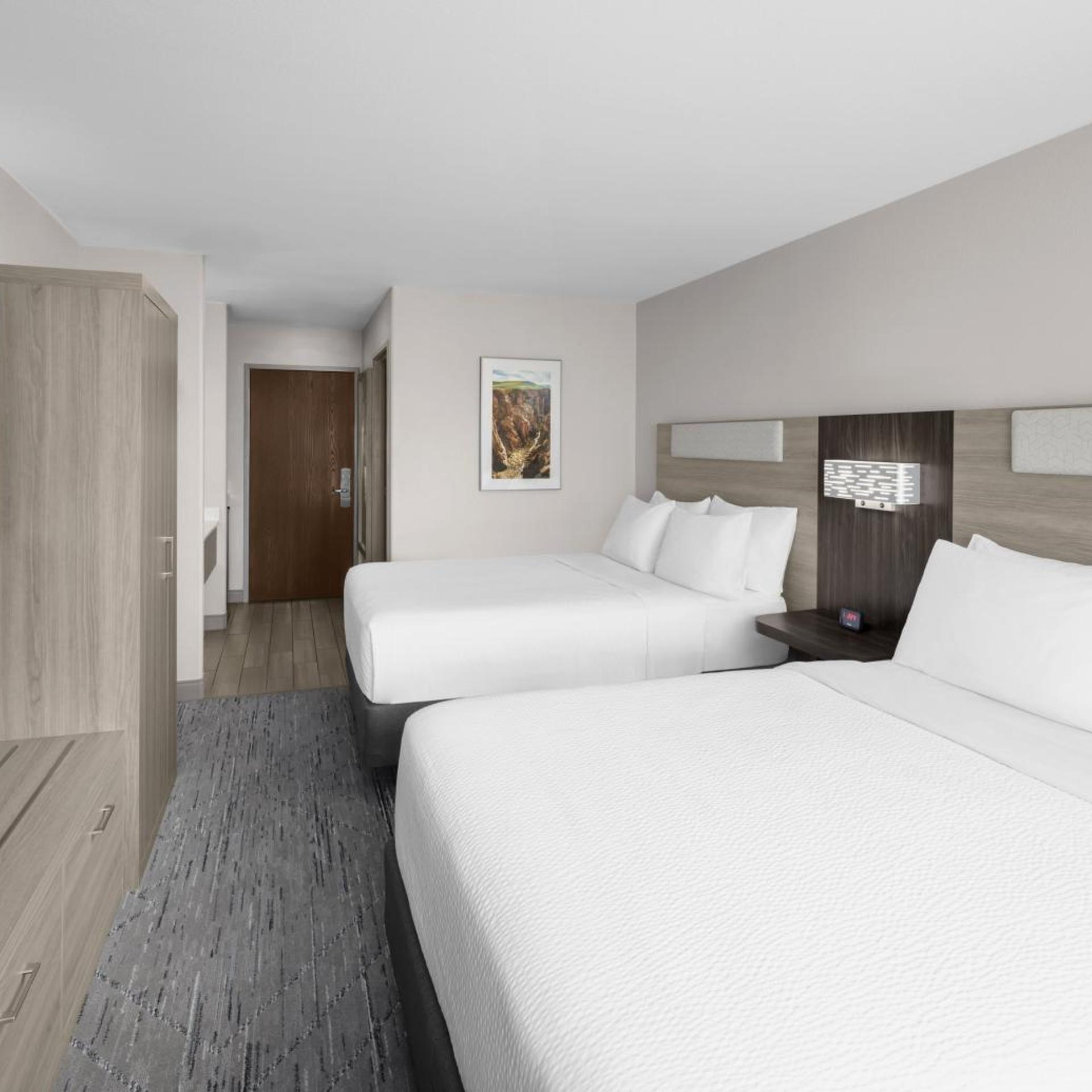 holiday inn express and suites montrose