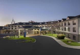 holiday inn express and suites montrose