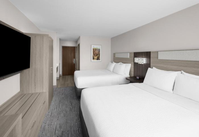 holiday inn express and suites montrose