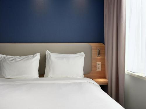 holiday inn express hasselt by ihg