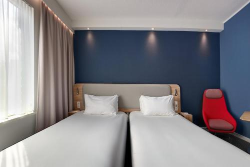 holiday inn express hasselt by ihg