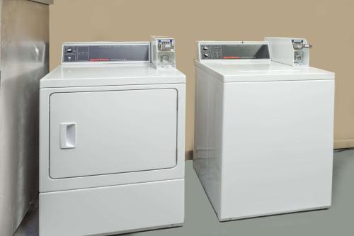 super 8 by wyndham foley