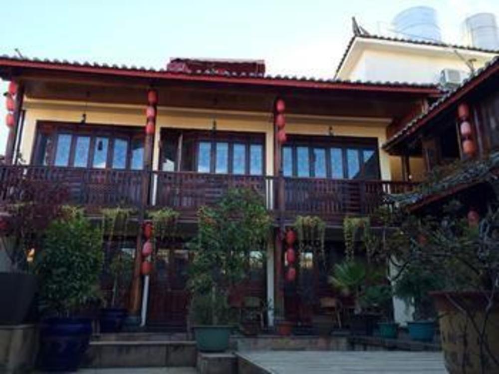 floral hotel yangguang sandi