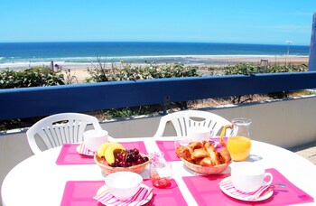 residence nemea les gourbets