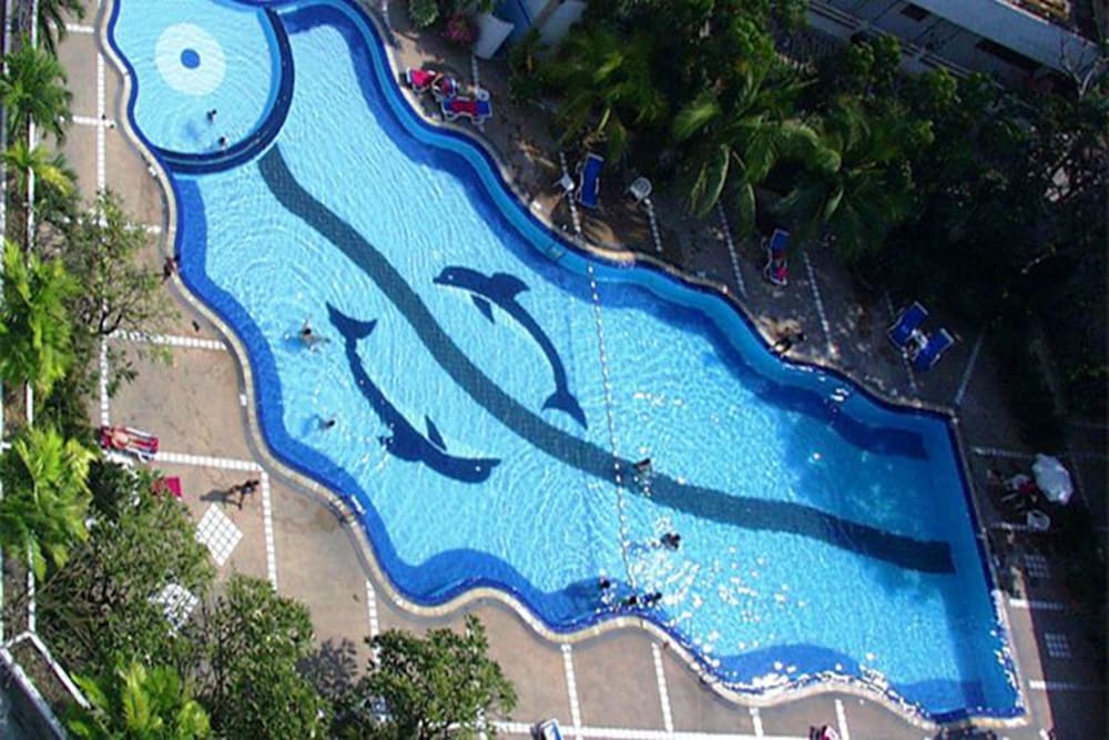 royal twins palace hotel