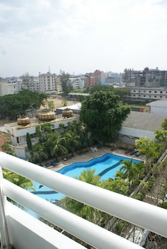 royal twins palace hotel