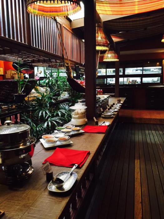 birds and bees resort