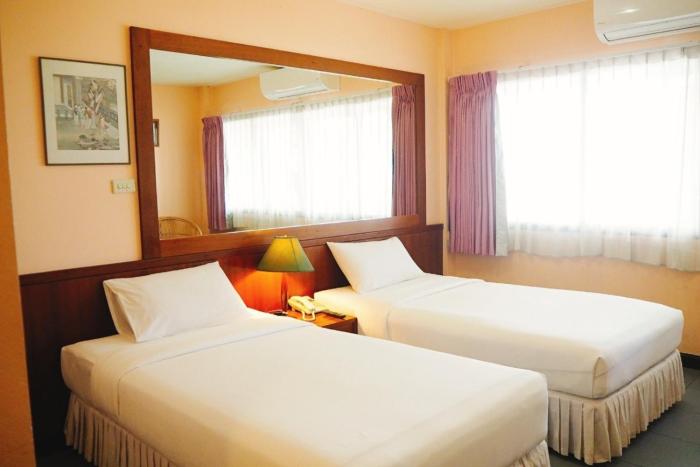 birds and bees resort