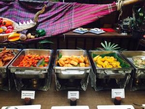 birds and bees resort