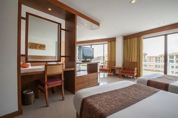 royal palace hotel pattaya