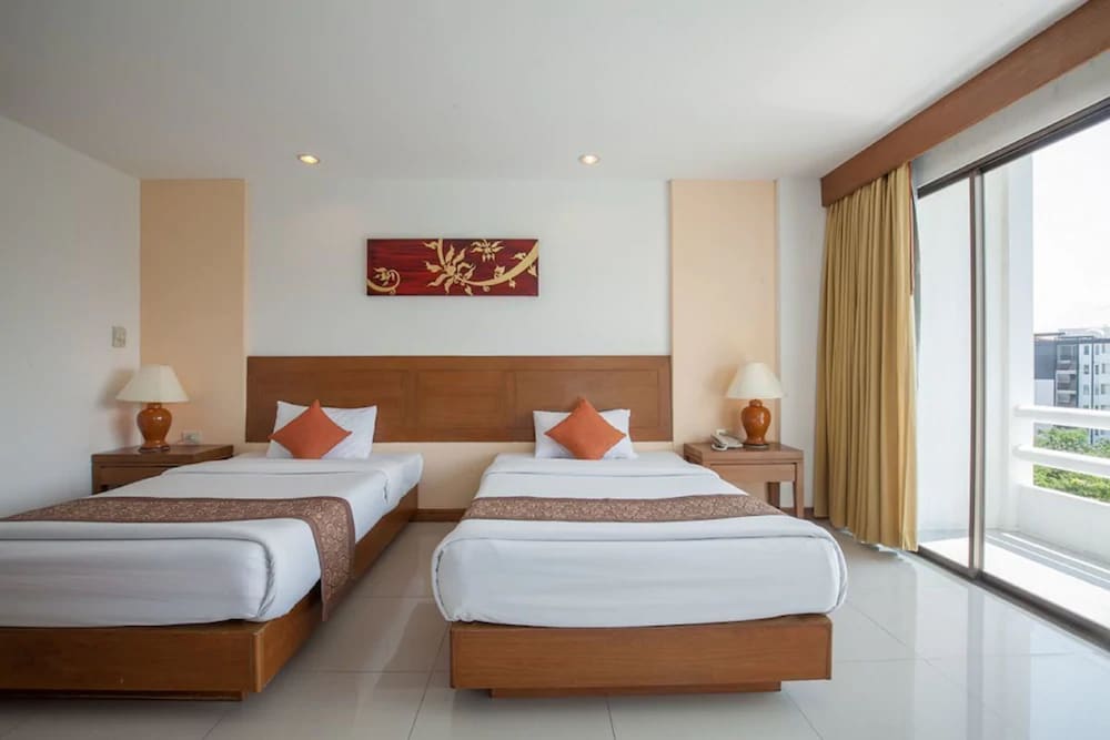 royal palace hotel pattaya