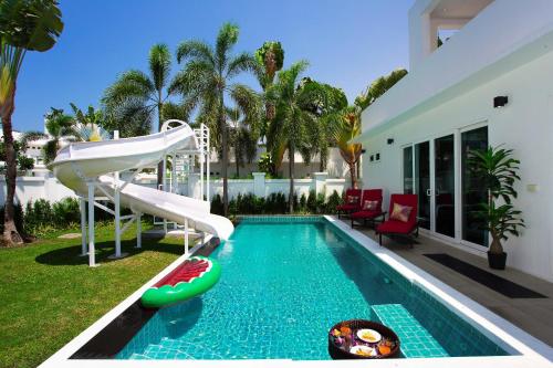 premium pool villa pattaya