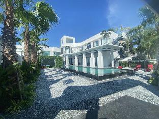 premium pool villa pattaya