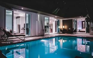 premium pool villa pattaya