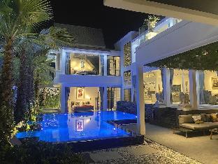 premium pool villa pattaya