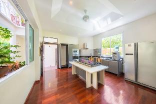premium pool villa pattaya