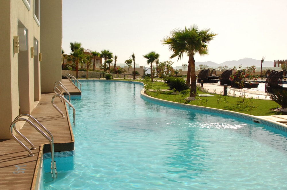 sunrise arabian beach resort