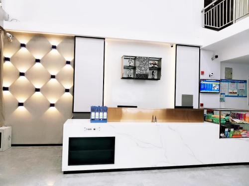 7 days premium hotel zigong bus terminal