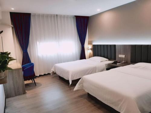 7 days premium hotel zigong bus terminal