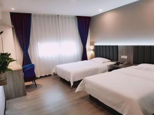 7 days premium hotel zigong bus terminal