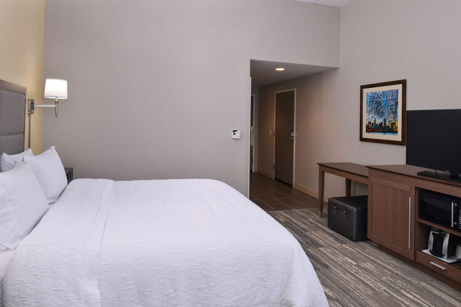 hampton inn and suites cincinnati mason
