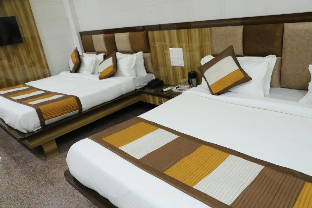 Hotel Sheeba Ajmer,Opposite Padma Dairy, Kesar Ganj Ajmer Rajasthan 305001,3 star