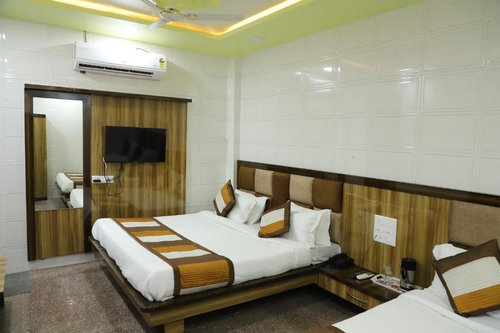 Hotel Sheeba Ajmer,Opposite Padma Dairy, Kesar Ganj Ajmer Rajasthan 305001,3 star