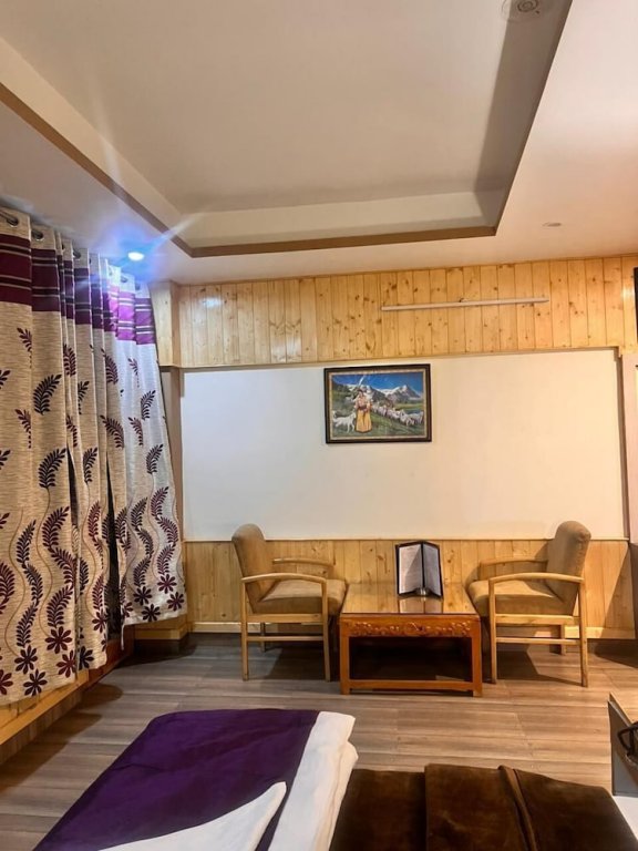 Little Italy Inn,Manikaran Rd, Kasol, Himachal Pradesh 175105,3 star
