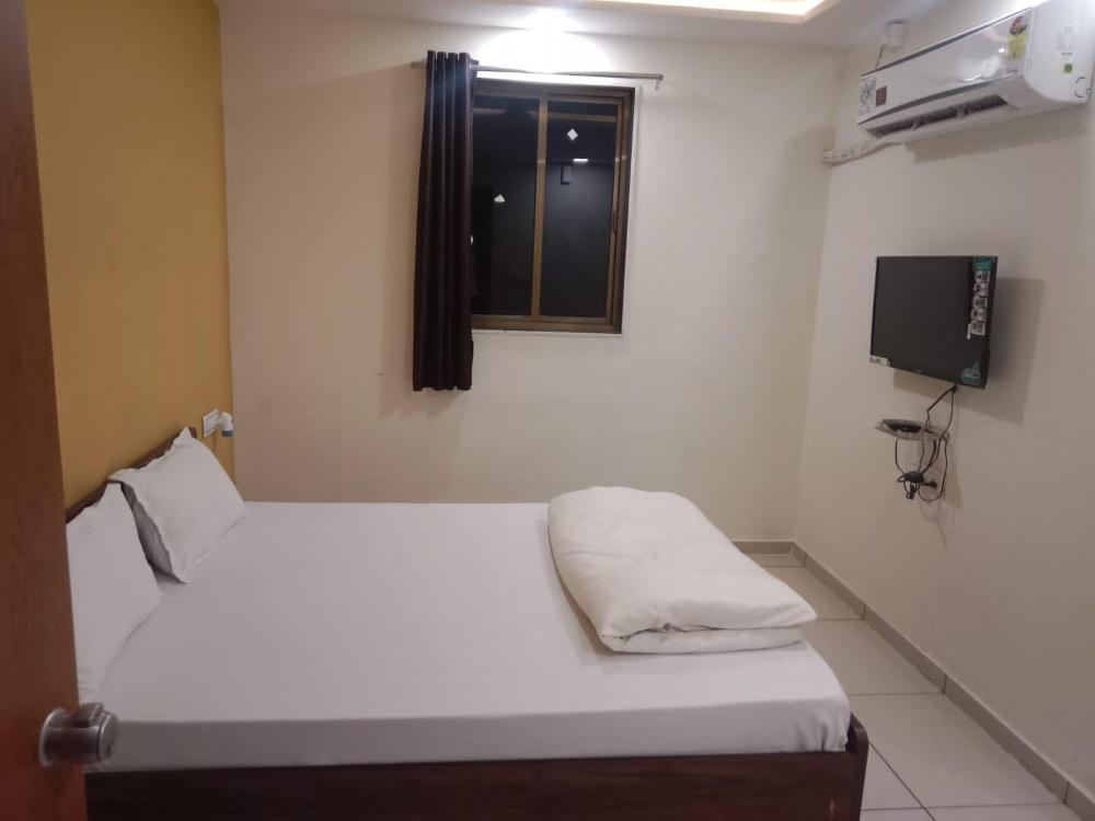 shreejis hotel