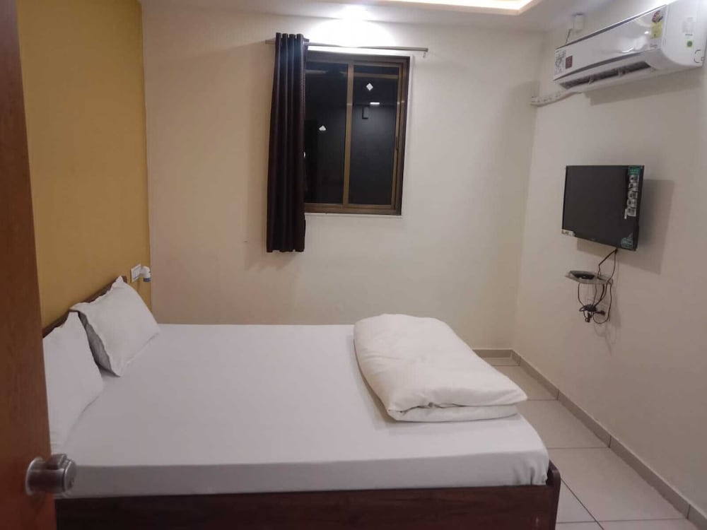 shreejis hotel