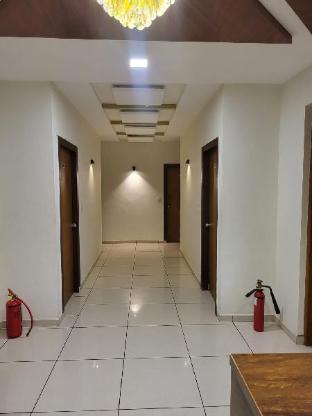 shreejis hotel