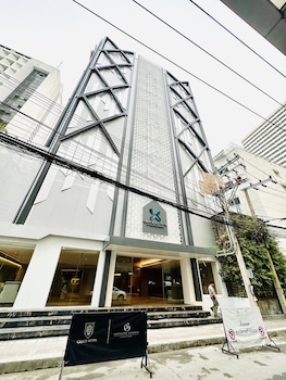 grace at five by grace hotel bangkok