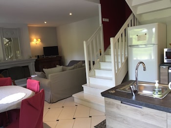 Le Chateau D'omiecourt,4 Rue Du Bosquet,3 star