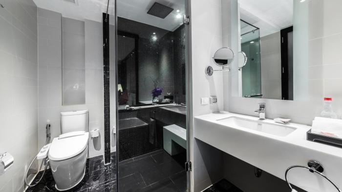 movenpick hotel sukhumvit 15 bangkok