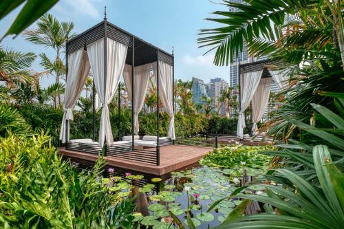 movenpick hotel sukhumvit 15 bangkok