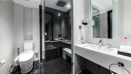 movenpick hotel sukhumvit 15 bangkok