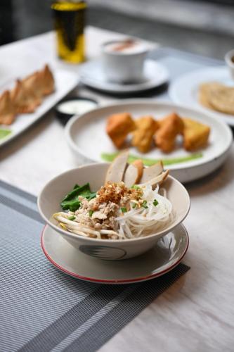 movenpick hotel sukhumvit 15 bangkok