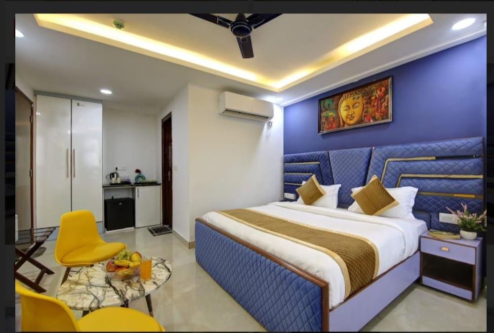 hotel noida dreamz 144