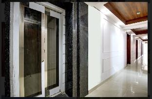 hotel noida dreamz 144