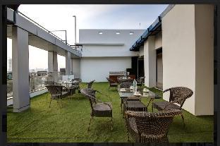 hotel noida dreamz 144