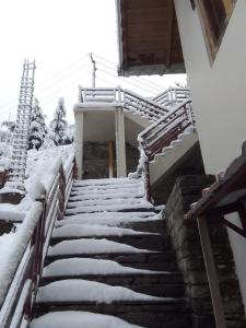 him monal homestay